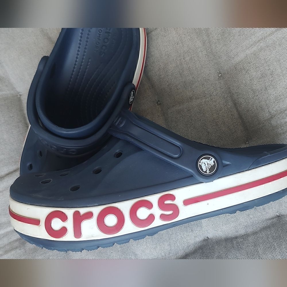 Crocs Crocband Clog Kids Size 6  Iconic Comfort Shoes Navy Blue Red - Picture 3 of 10